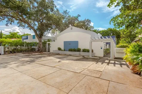 2825 SW 3rd Avenue Miami FL 33129