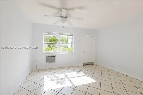 2825 SW 3rd Avenue Miami FL 33129