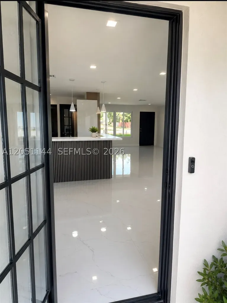 3430 SW 17th Street Fort Lauderdale FL 33312