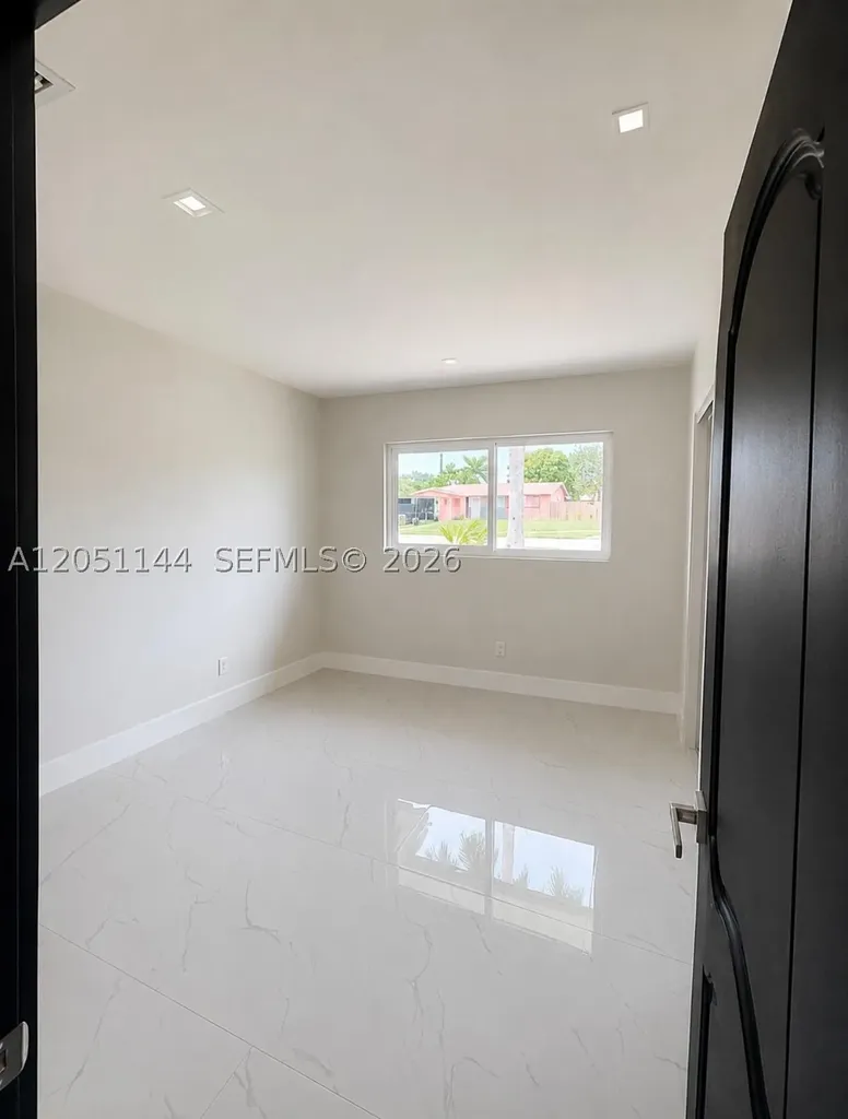 3430 SW 17th Street Fort Lauderdale FL 33312