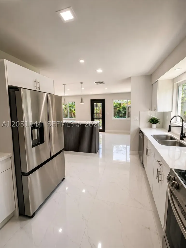 3430 SW 17th Street Fort Lauderdale FL 33312