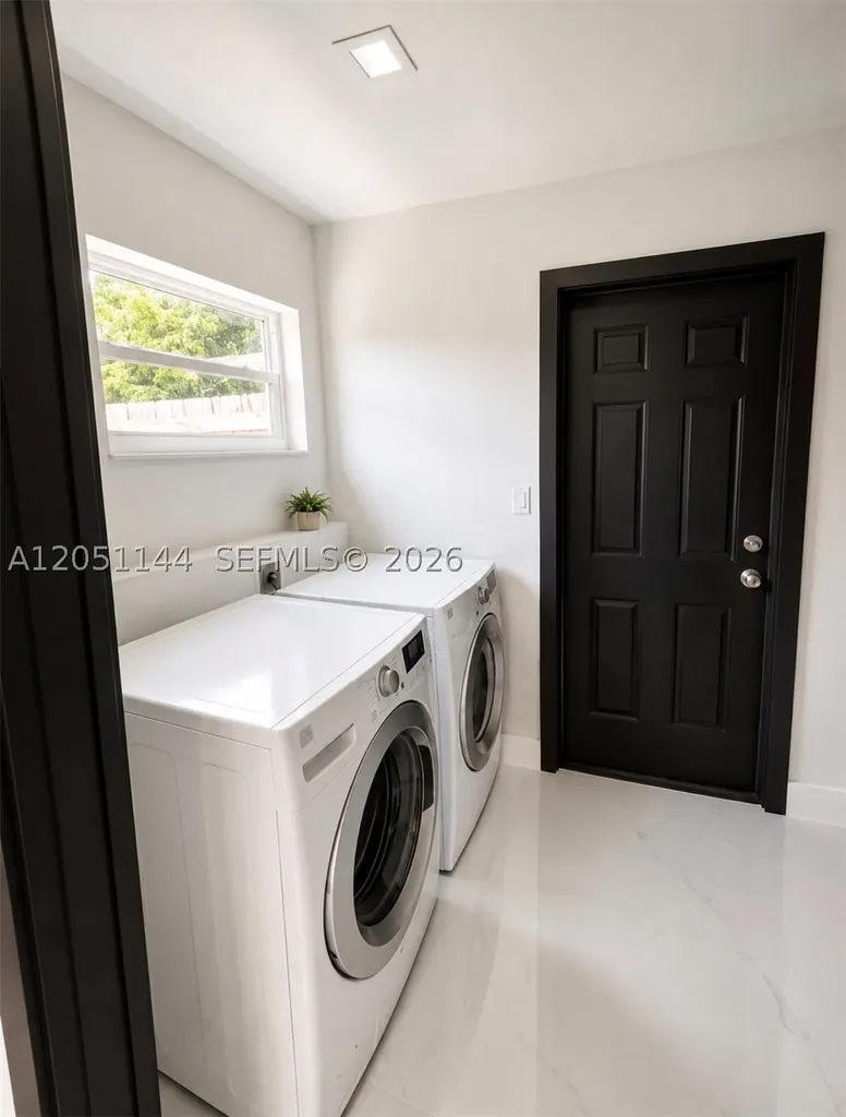 3430 SW 17th Street Fort Lauderdale FL 33312