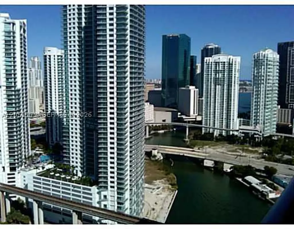 185 SW 7 Street Miami FL 33130