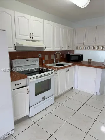 9069 NW 121st Terrace Hialeah Gardens FL 33018