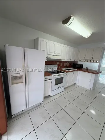 9069 NW 121st Terrace Hialeah Gardens FL 33018