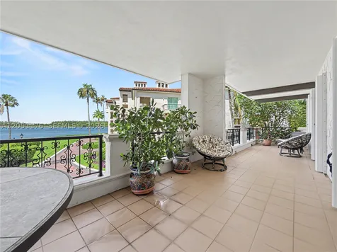 2124 Fisher Island Drive Miami Beach FL 33109