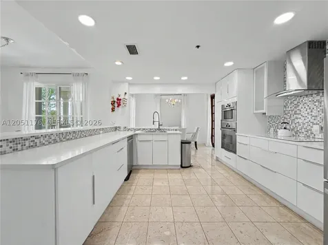 2124 Fisher Island Drive Miami Beach FL 33109