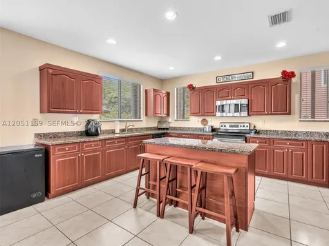 912 NW 204th Street Miami Gardens FL 33169