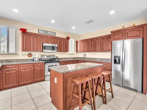 912 NW 204th Street Miami Gardens FL 33169