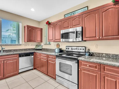 912 NW 204th Street Miami Gardens FL 33169