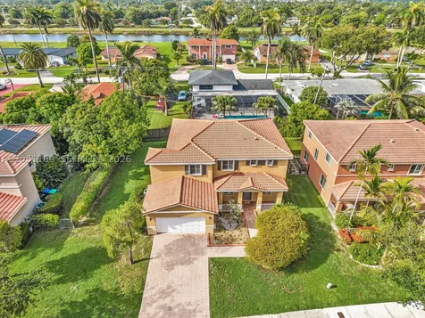 912 NW 204th Street Miami Gardens FL 33169