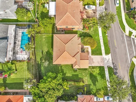912 NW 204th Street Miami Gardens FL 33169