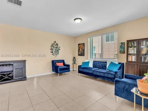 912 NW 204th Street Miami Gardens FL 33169