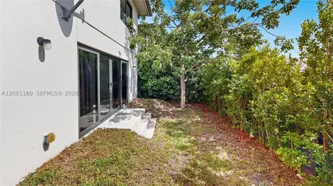 205 NW 12th Court Florida City FL 33034