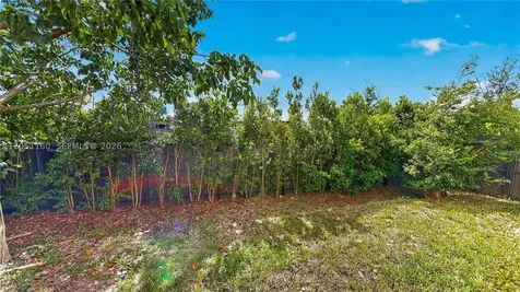 205 NW 12th Court Florida City FL 33034