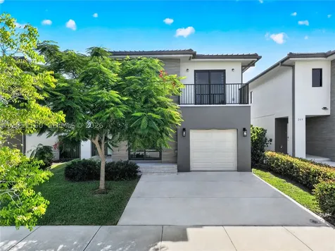205 NW 12th Court Florida City FL 33034