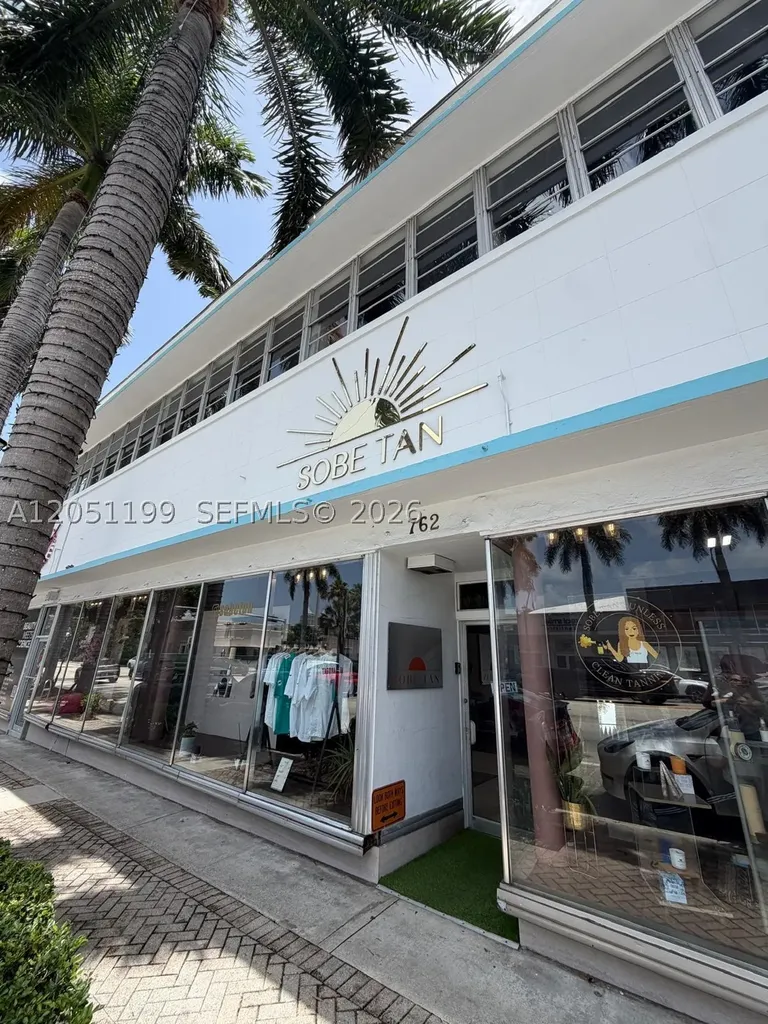 762 W 41st Street Miami Beach FL 33140