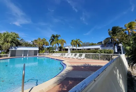 9373 Fontainebleau Boulevard Miami FL 33172