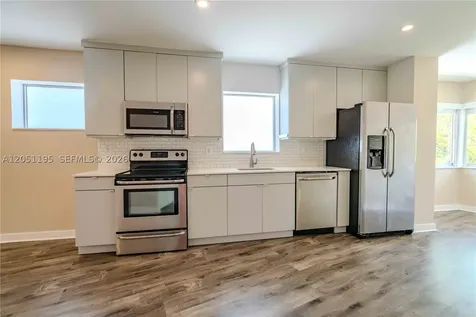 2400 NE 26th Street Fort Lauderdale FL 33305