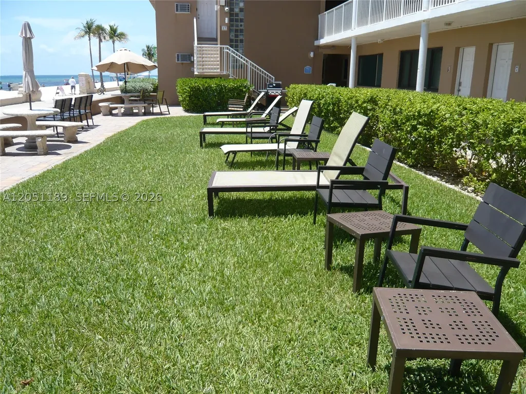 3300 N Surf Road Hollywood FL 33019