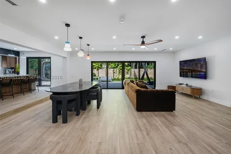 10555 NE 2nd Avenue Miami Shores FL 33138