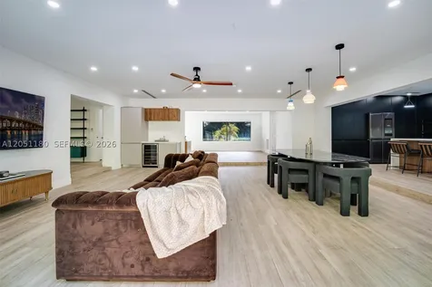 10555 NE 2nd Avenue Miami Shores FL 33138