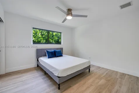 10555 NE 2nd Avenue Miami Shores FL 33138