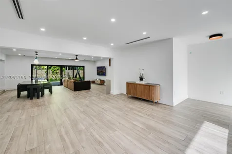 10555 NE 2nd Avenue Miami Shores FL 33138