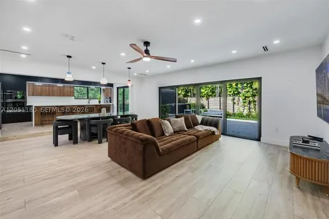 10555 NE 2nd Avenue Miami Shores FL 33138