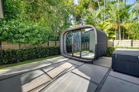 10555 NE 2nd Avenue Miami Shores FL 33138