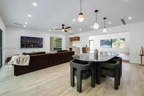 10555 NE 2nd Avenue Miami Shores FL 33138