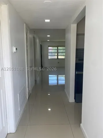 1550 NE 191st Street Miami FL 33179