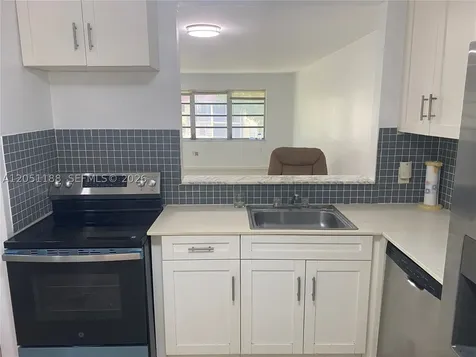 1550 NE 191st Street Miami FL 33179