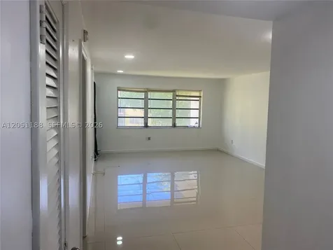 1550 NE 191st Street Miami FL 33179
