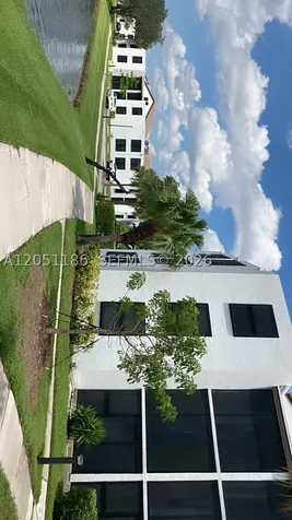212 Lake Pointe Drive Oakland Park FL 33309