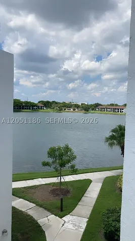 212 Lake Pointe Drive Oakland Park FL 33309
