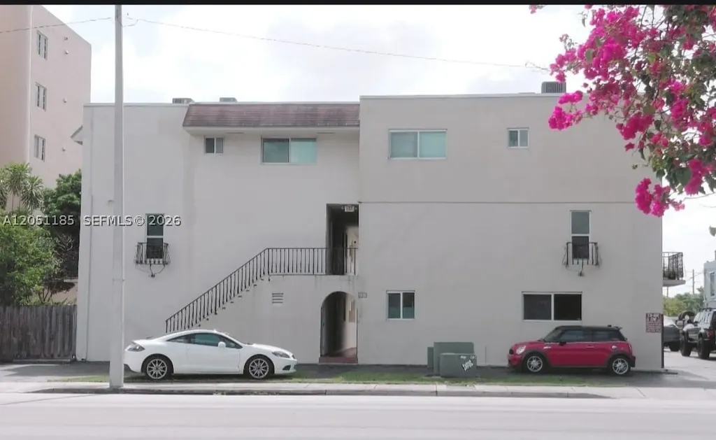 669 SW 37th Avenue Miami FL 33135