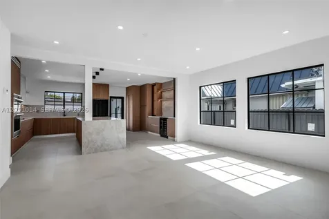 1760 SW 16th Terrace Miami FL 33145