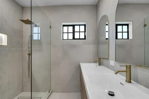 1760 SW 16th Terrace Miami FL 33145