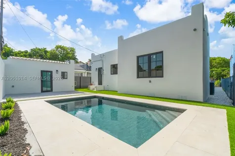 1760 SW 16th Terrace Miami FL 33145