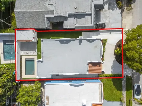 1760 SW 16th Terrace Miami FL 33145