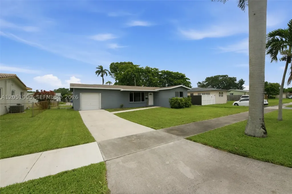 2901 Cleveland Street Hollywood FL 33020