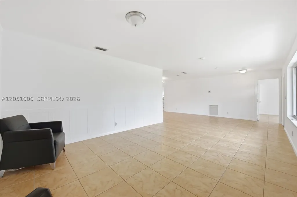 2901 Cleveland Street Hollywood FL 33020