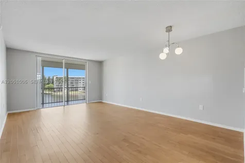 2851 Leonard Drive Aventura FL 33160