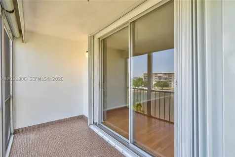 2851 Leonard Drive Aventura FL 33160