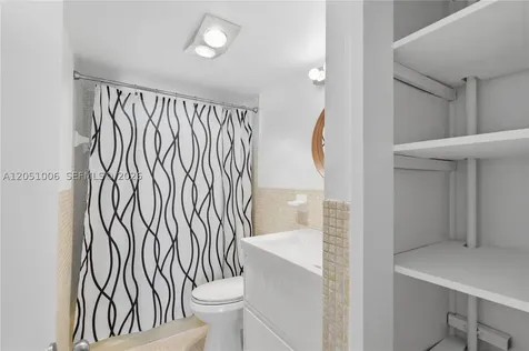 2851 Leonard Drive Aventura FL 33160