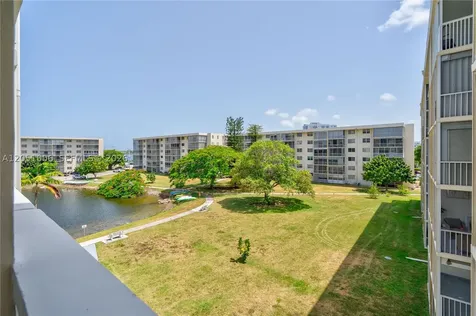 2851 Leonard Drive Aventura FL 33160