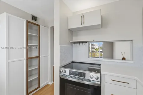 2851 Leonard Drive Aventura FL 33160