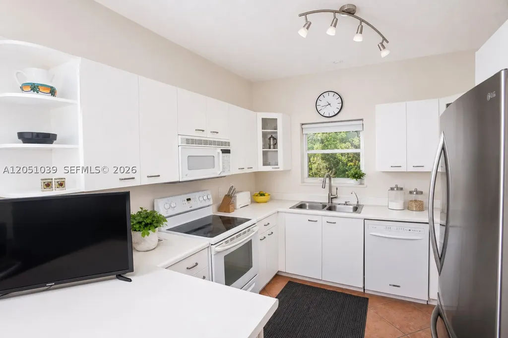 1115 Weeping Willow Way Hollywood FL 33019
