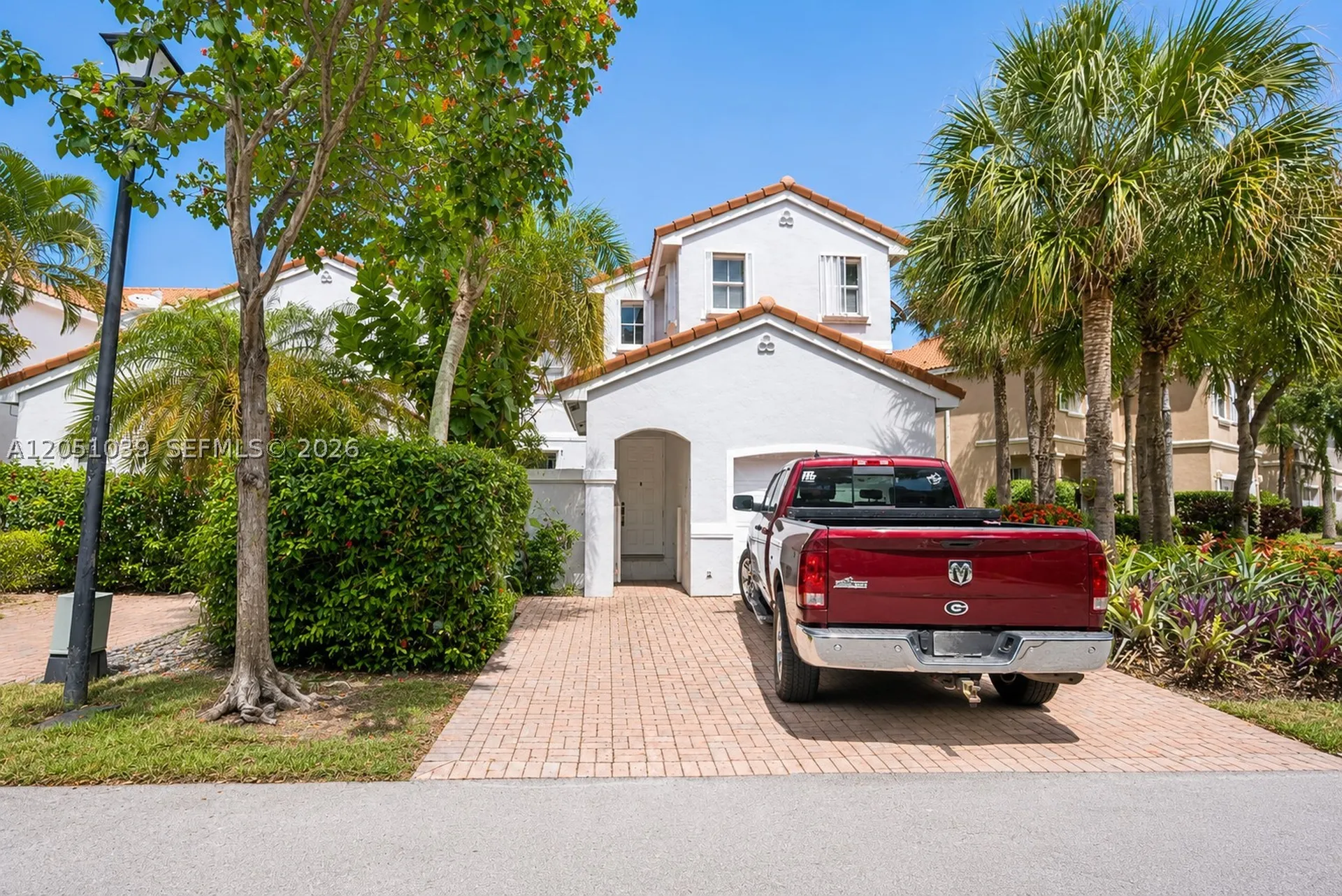 1115 Weeping Willow Way Hollywood FL 33019